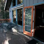 Tree House Lodge